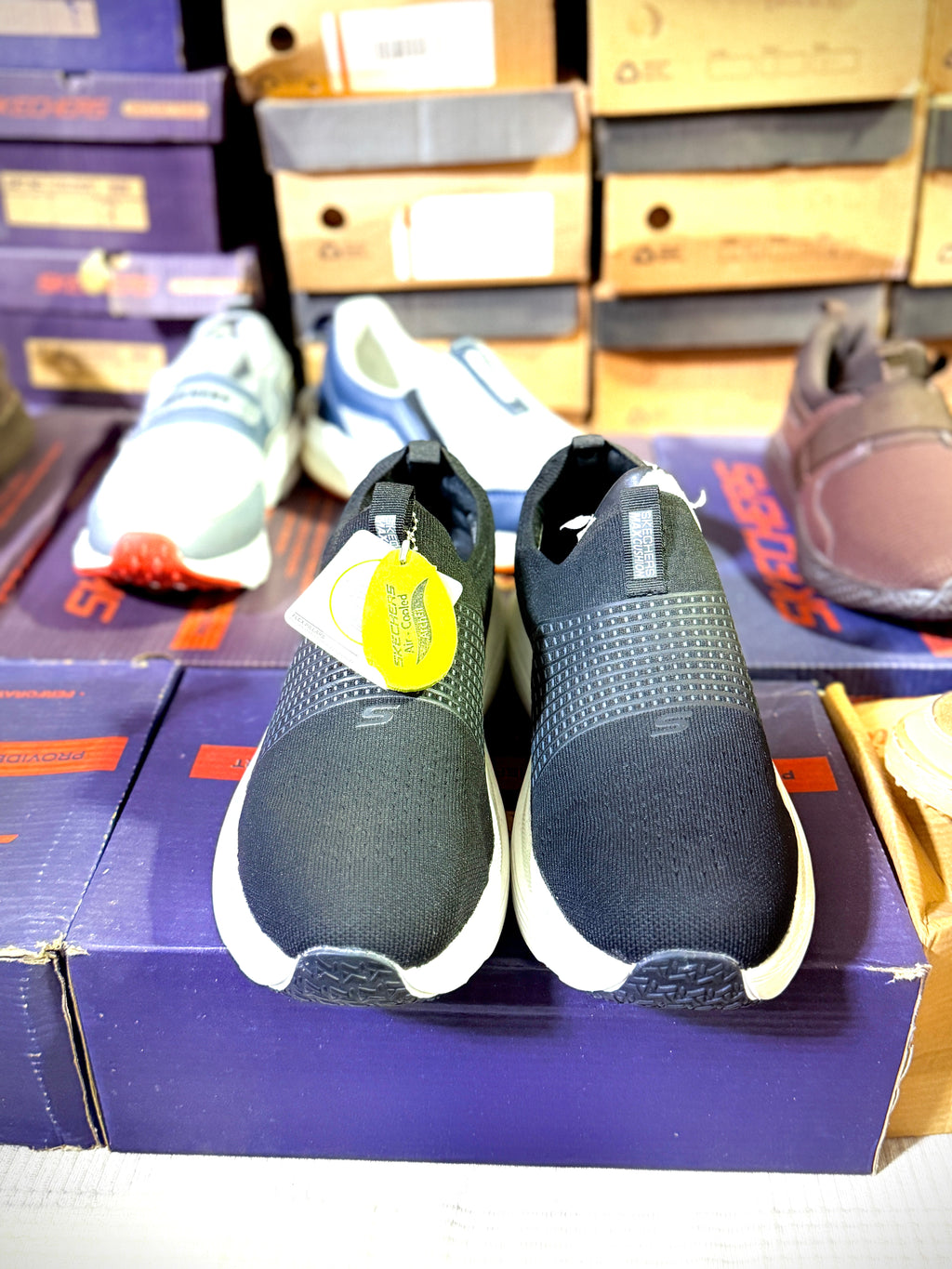 Skechers Ultra Light Vapor Foam Shoes - Affordable Price in Pakistan | 2369