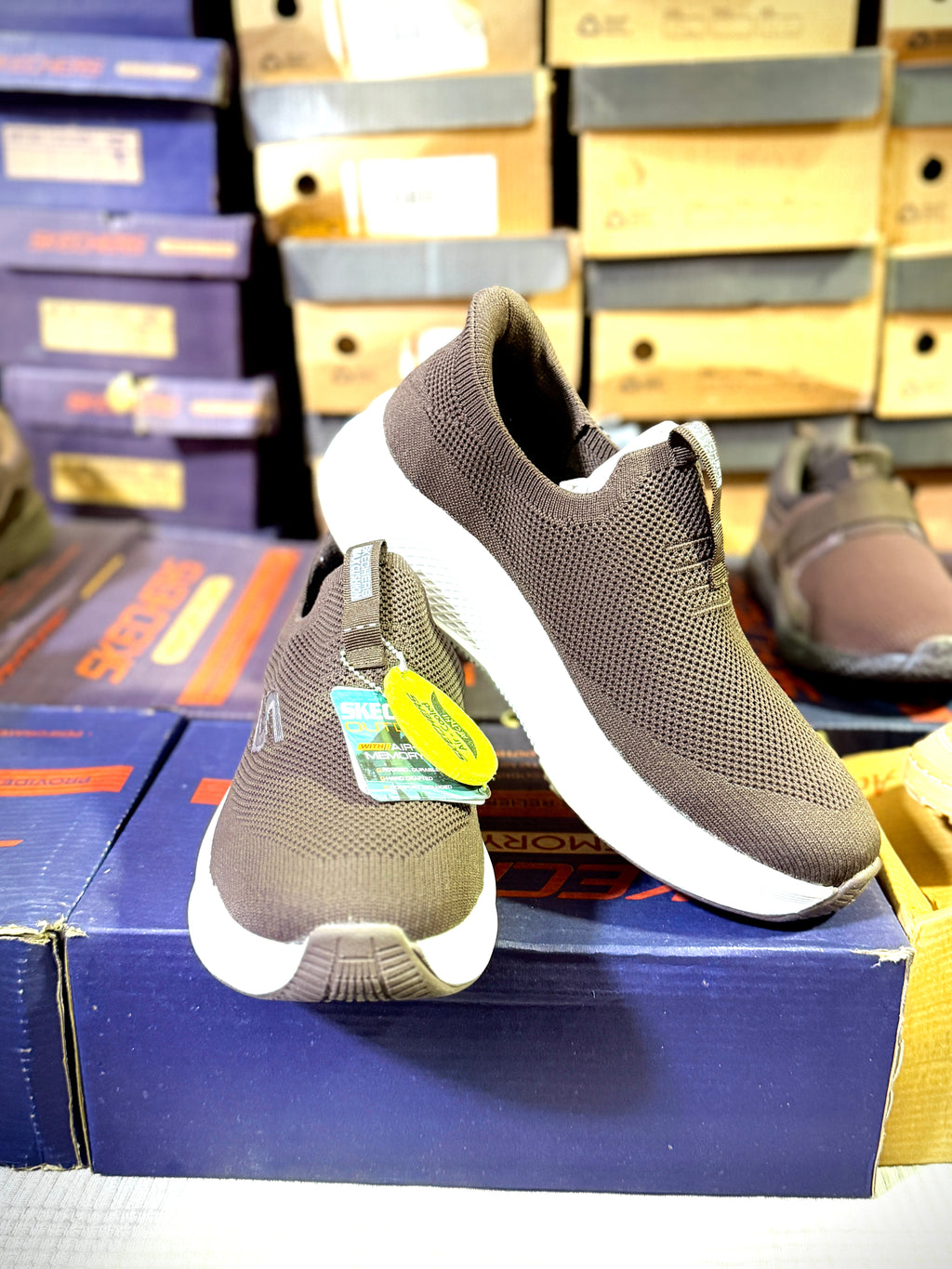 Skechers Ultra Light Vapor Foam Shoes - Affordable Price in Pakistan | 2369